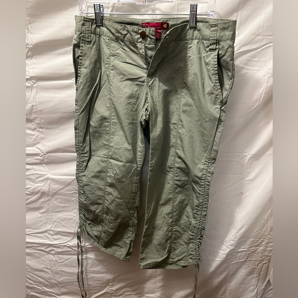 SO capri pants size 9